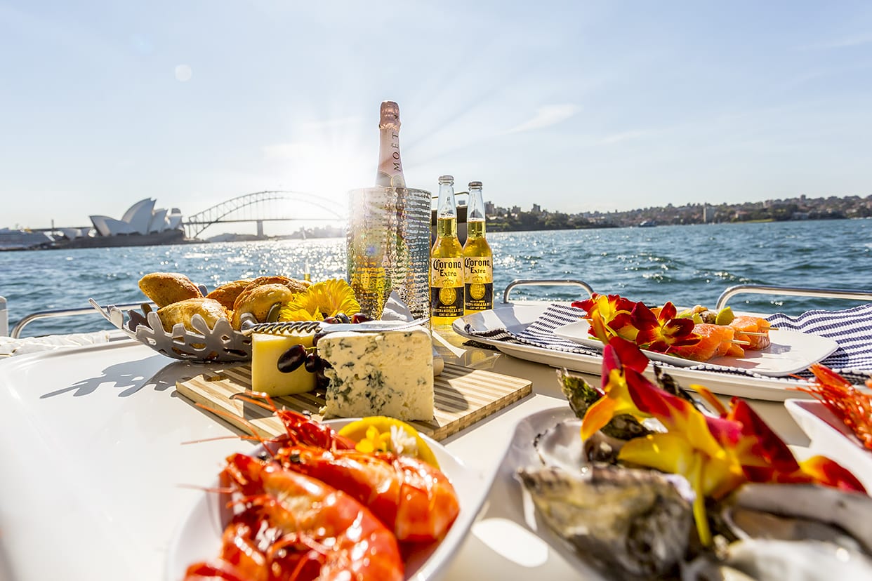 Platters_and_beverages_Sydney_Harbour